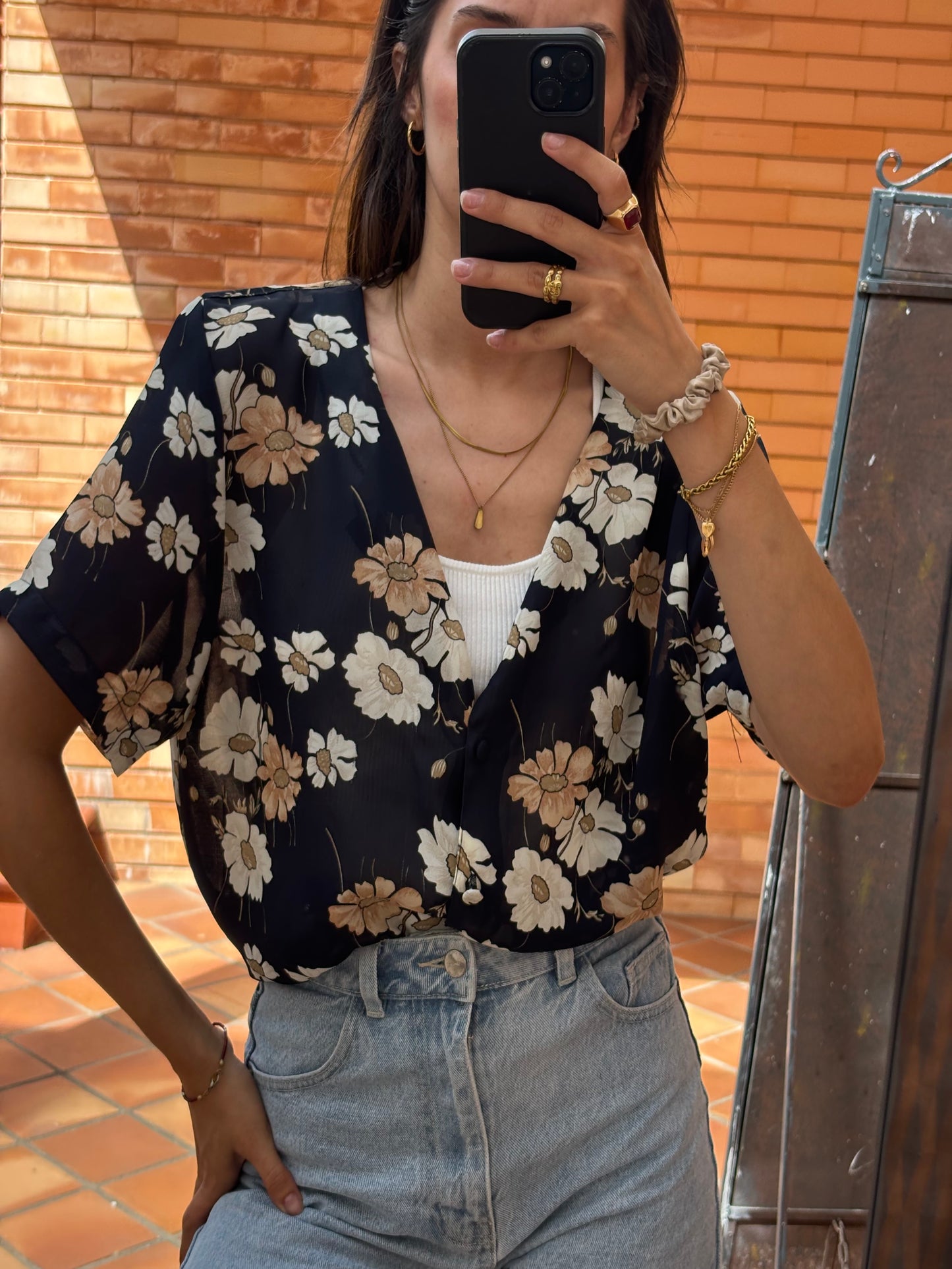 Camisa Preta Floral