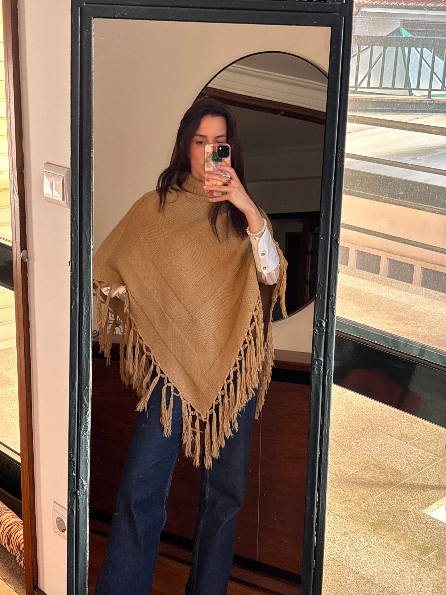 Poncho Bege
