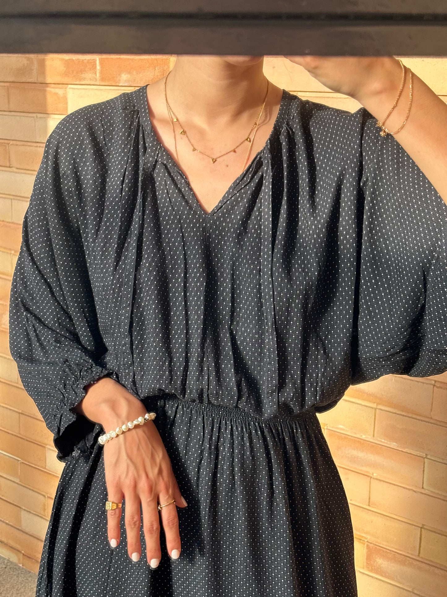 Vestido Midi Preto com Pintas