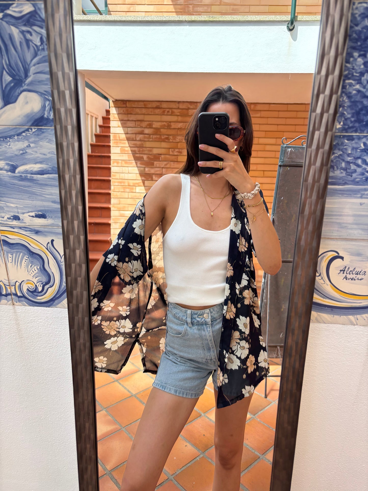 Camisa Preta Floral