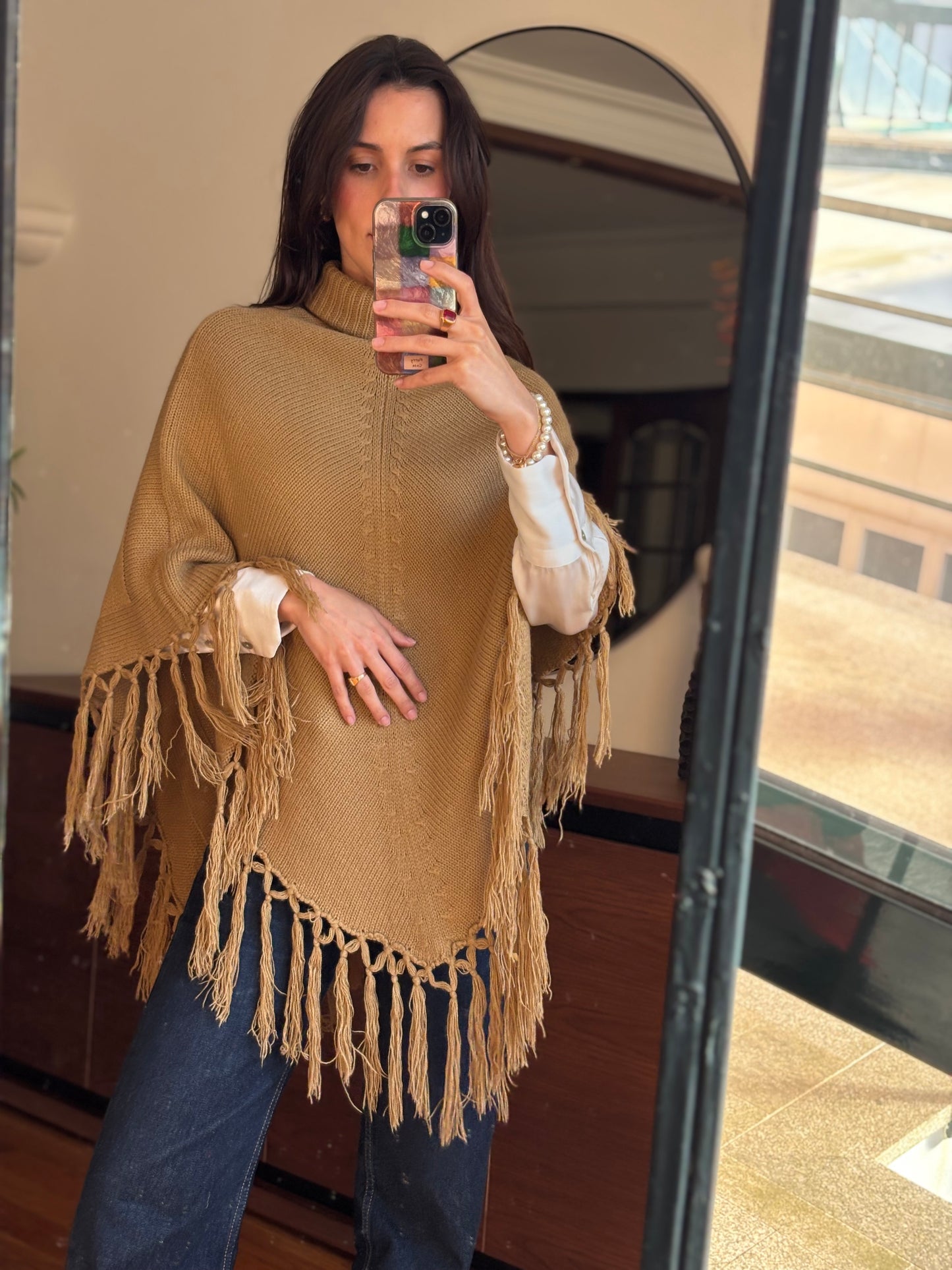 Poncho Bege