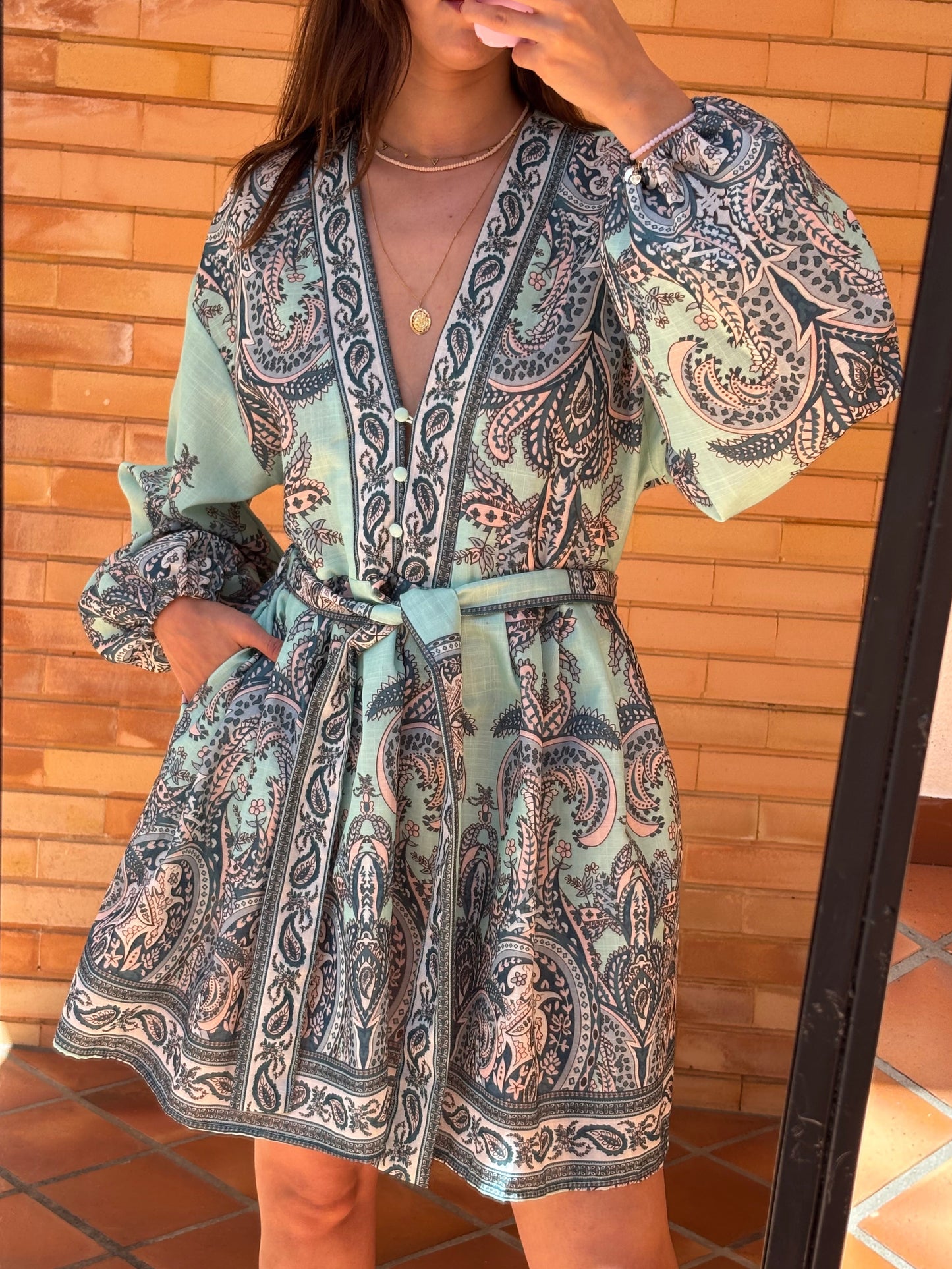 Vestido Curto Paisley Mochy