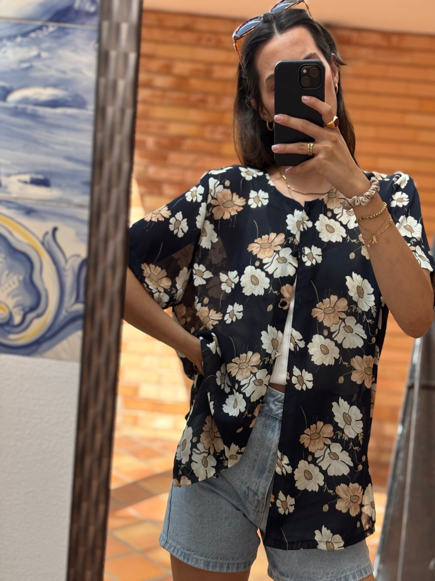 Camisa Preta Floral