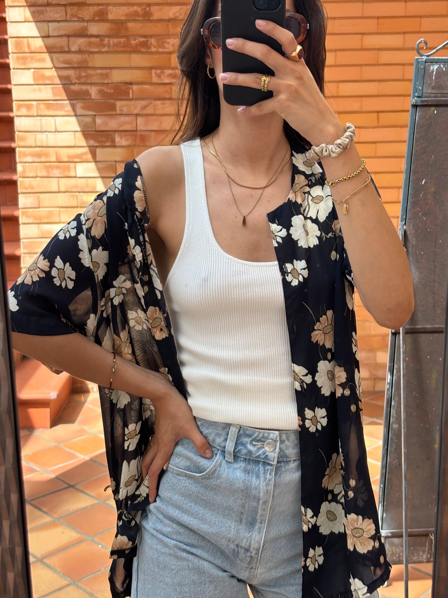 Camisa Preta Floral