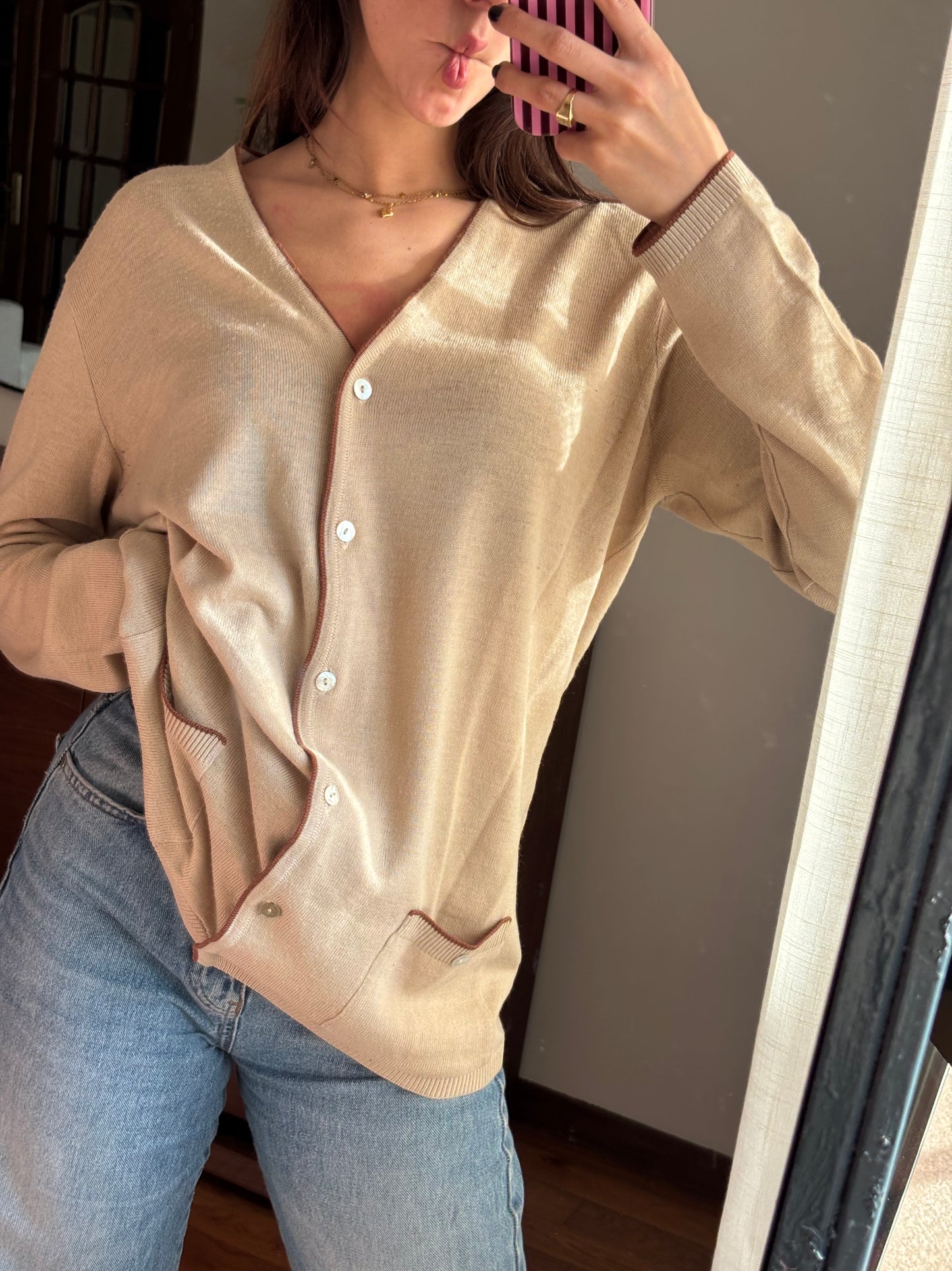 Cardigan Bege Botões Madre-Pérola