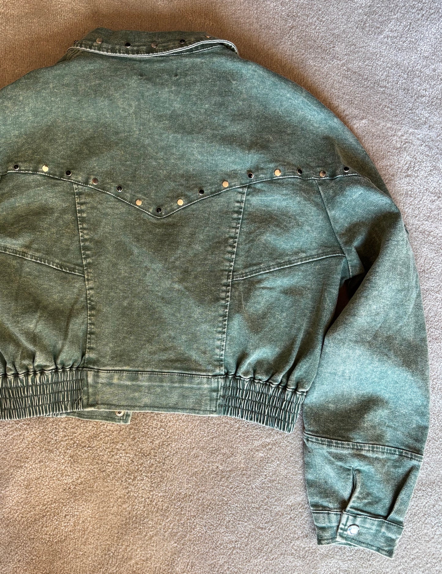 Casaco Denim com Studs NOVO