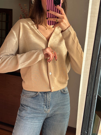 Cardigan Bege Botões Madre-Pérola
