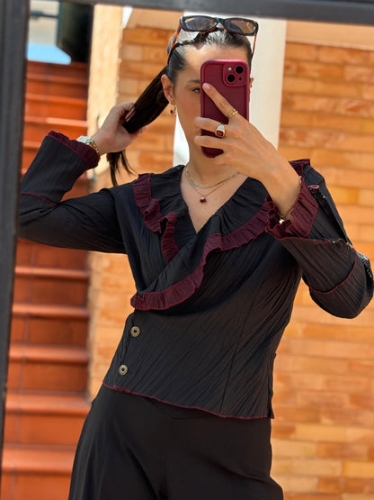 Blusa Noir Trespasse