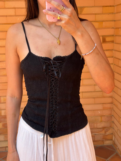 Top Renda Preta Efeito Corset