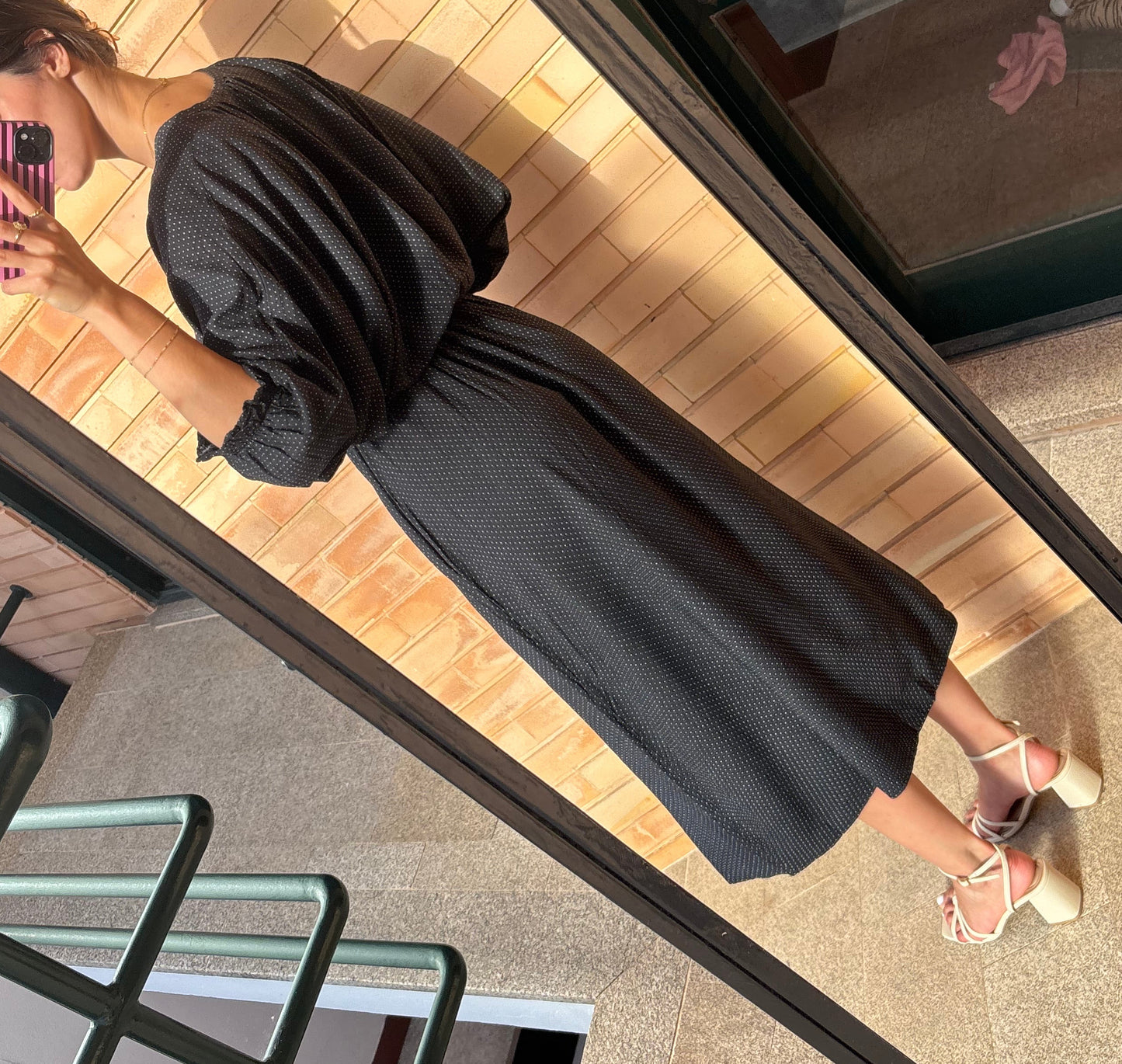 Vestido Midi Preto com Pintas