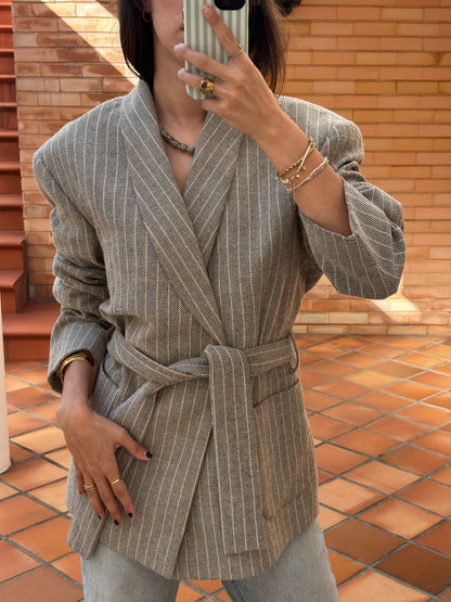Blazer Oversized às Riscas com Cinto