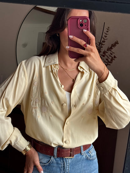 Camisa Vintage com Bordados