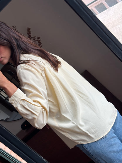 Camisa Vintage com Bordados