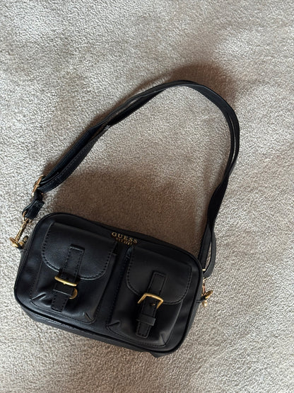 Mala Guess Pocket Preta