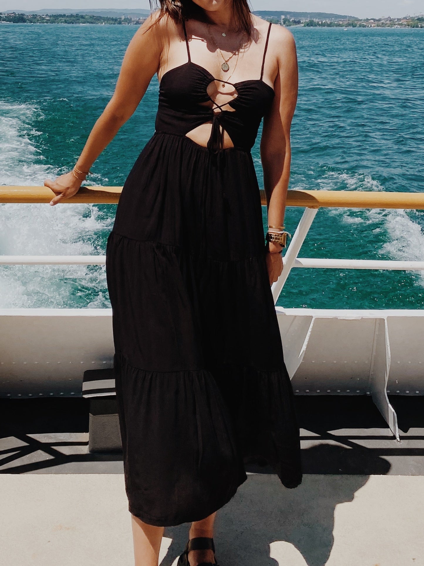 Vestido Maxi Preto Costas Abertas