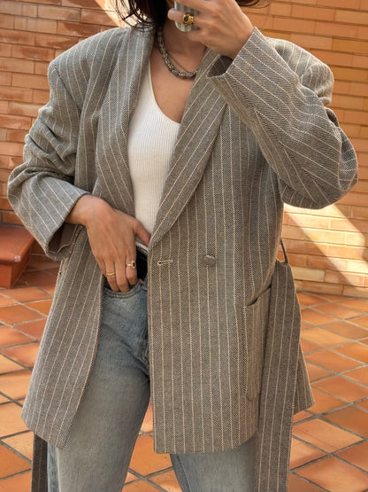Blazer Oversized às Riscas com Cinto