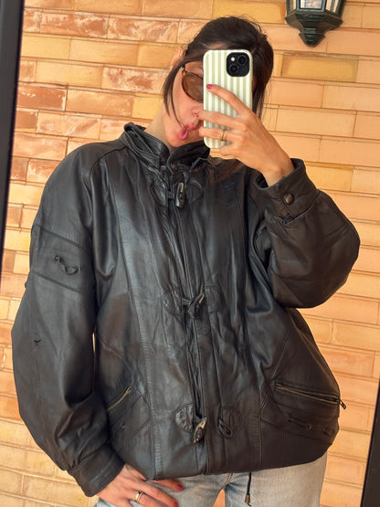 Casaco de Pele Royal Leather Preto com Fivelas