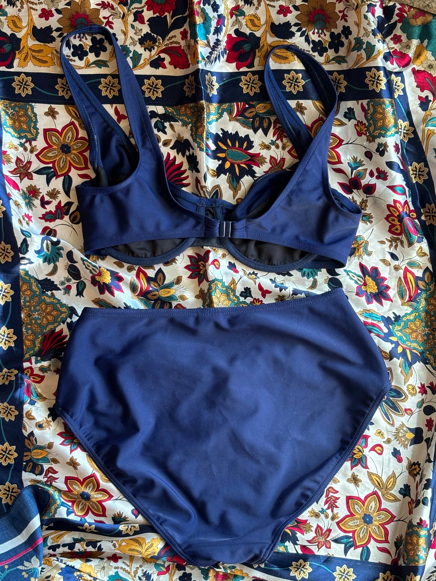 Bikini Vintage + Lenço