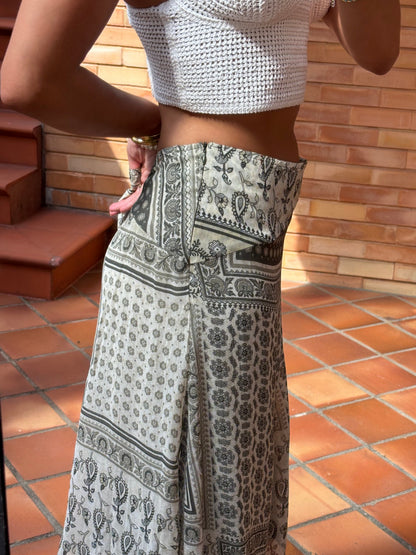 Saia Étnica Padrão Foulard Assimétrica