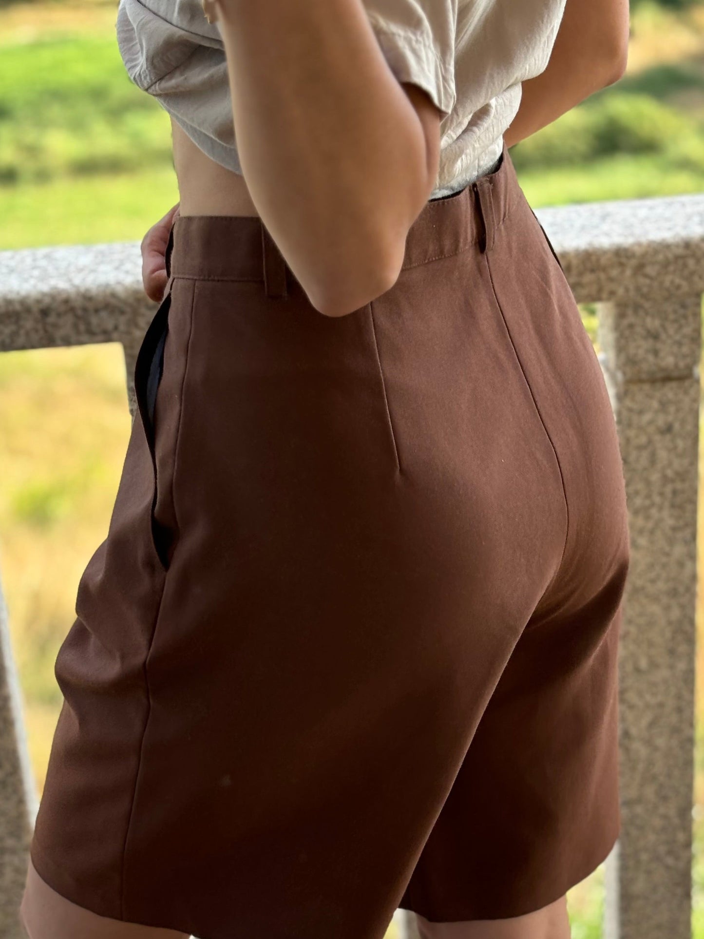 Calções Castanhos de Cintura Alta