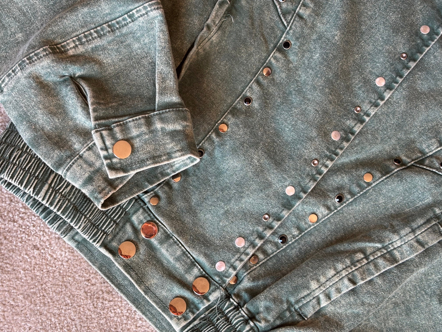 Casaco Denim com Studs NOVO