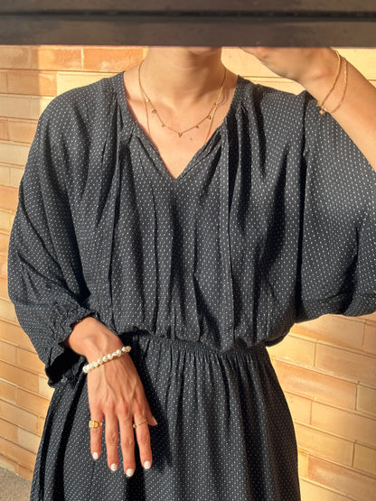 Vestido Midi Preto com Pintas