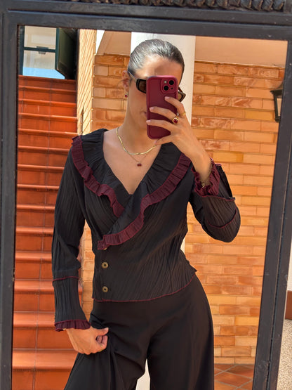 Blusa Noir Trespasse