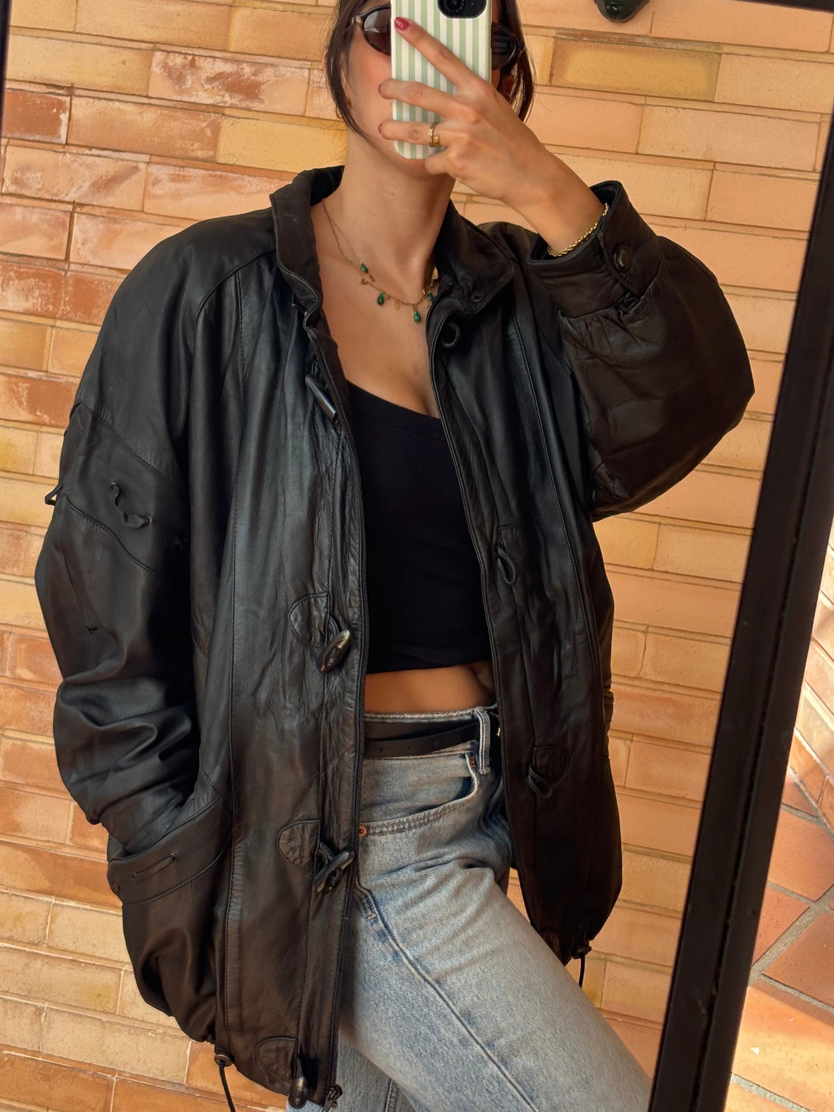 Casaco de Pele Royal Leather Preto com Fivelas