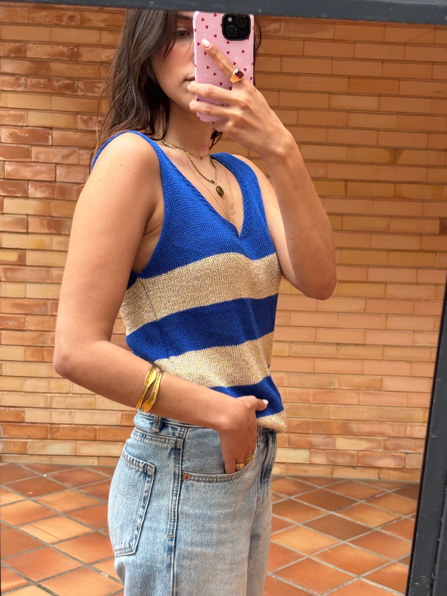 Top de Malha Azul e Dourado