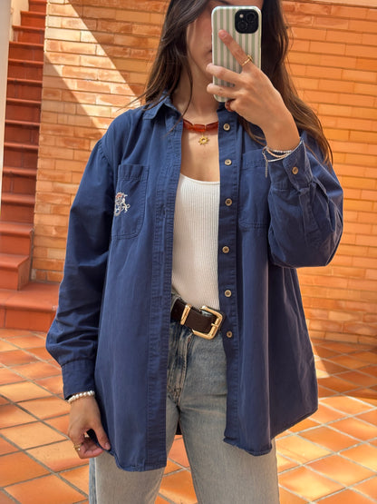 Camisa Azul-Marinho com Brasão Bordado