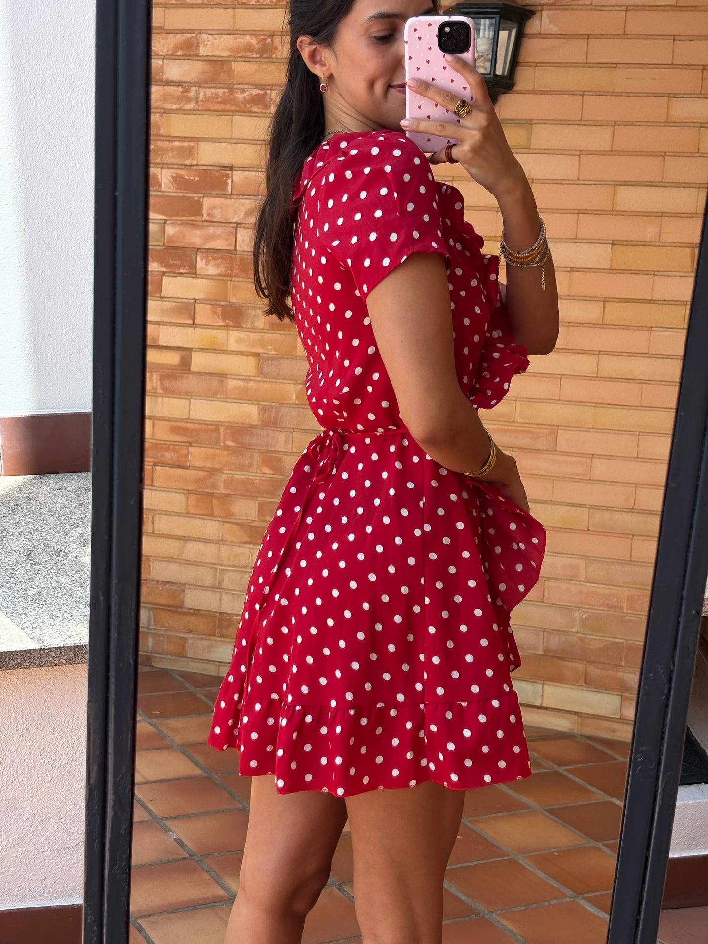 Vestido Vermelho com Bolinhas