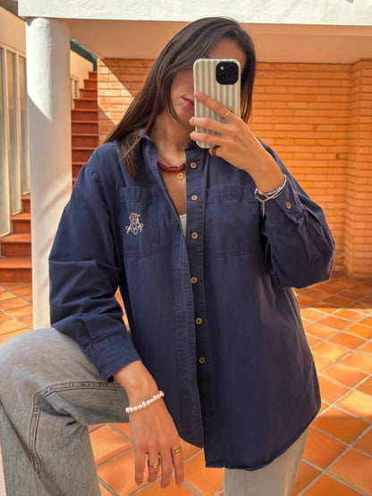 Camisa Azul-Marinho com Brasão Bordado