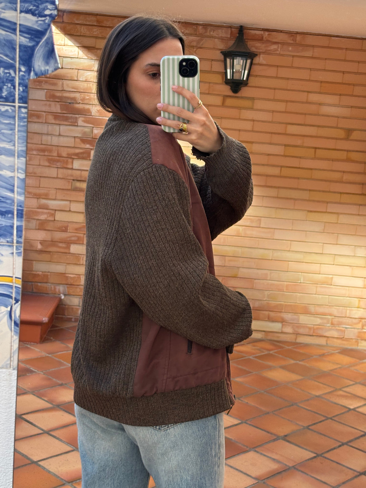 Casaco Bicolor Burgundy Com Malha Castanha
