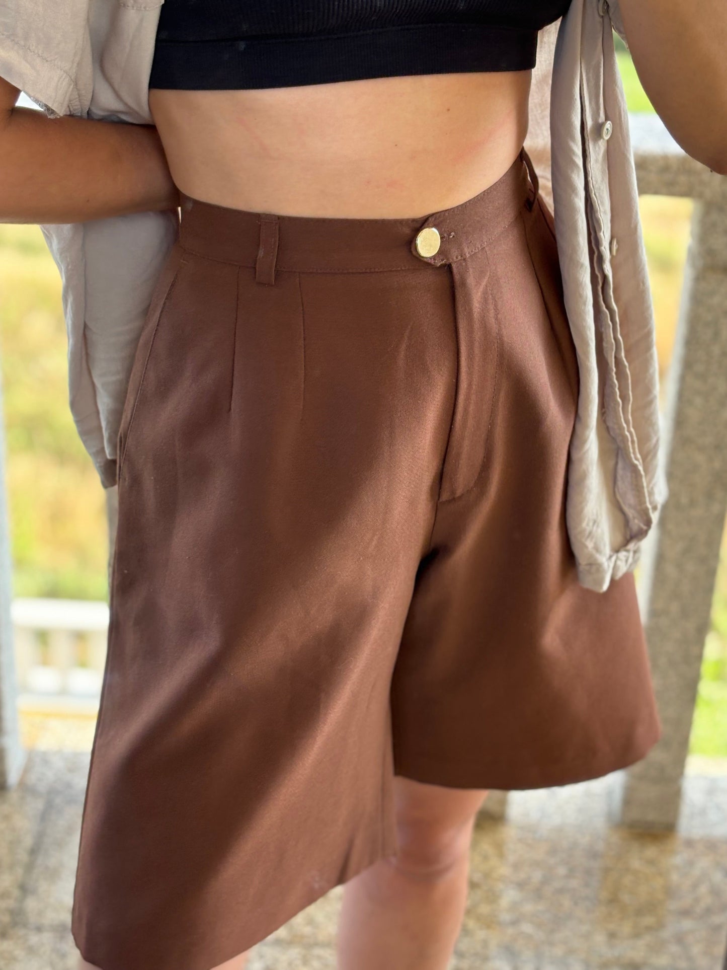 Calções Castanhos de Cintura Alta