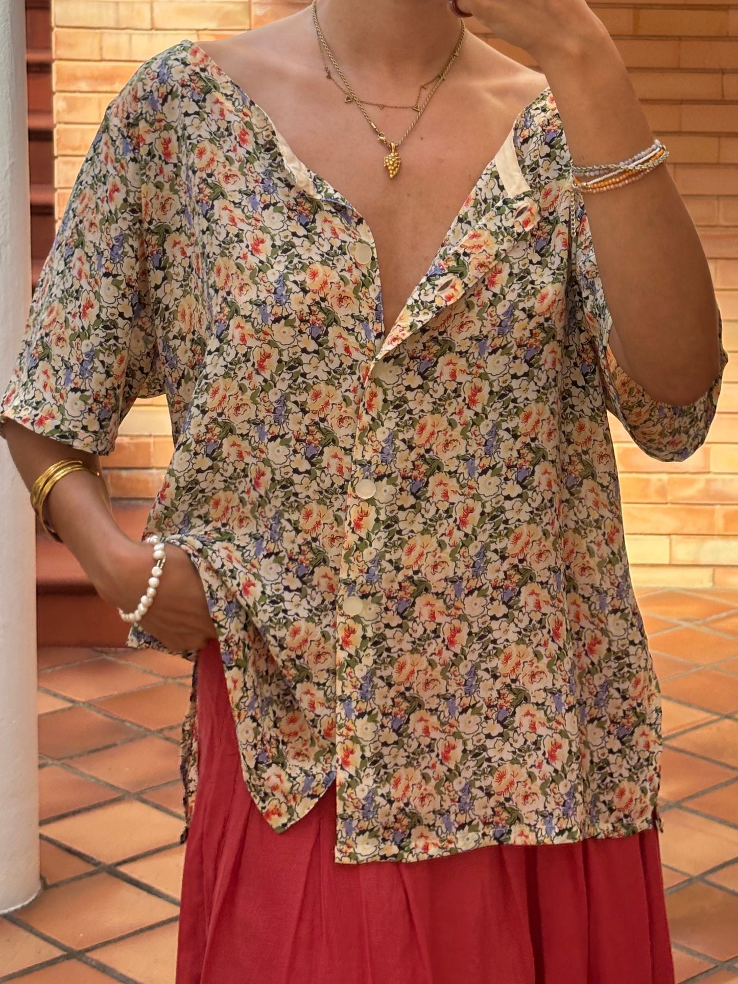 Blusa Floral Manga Ampla Acetinada