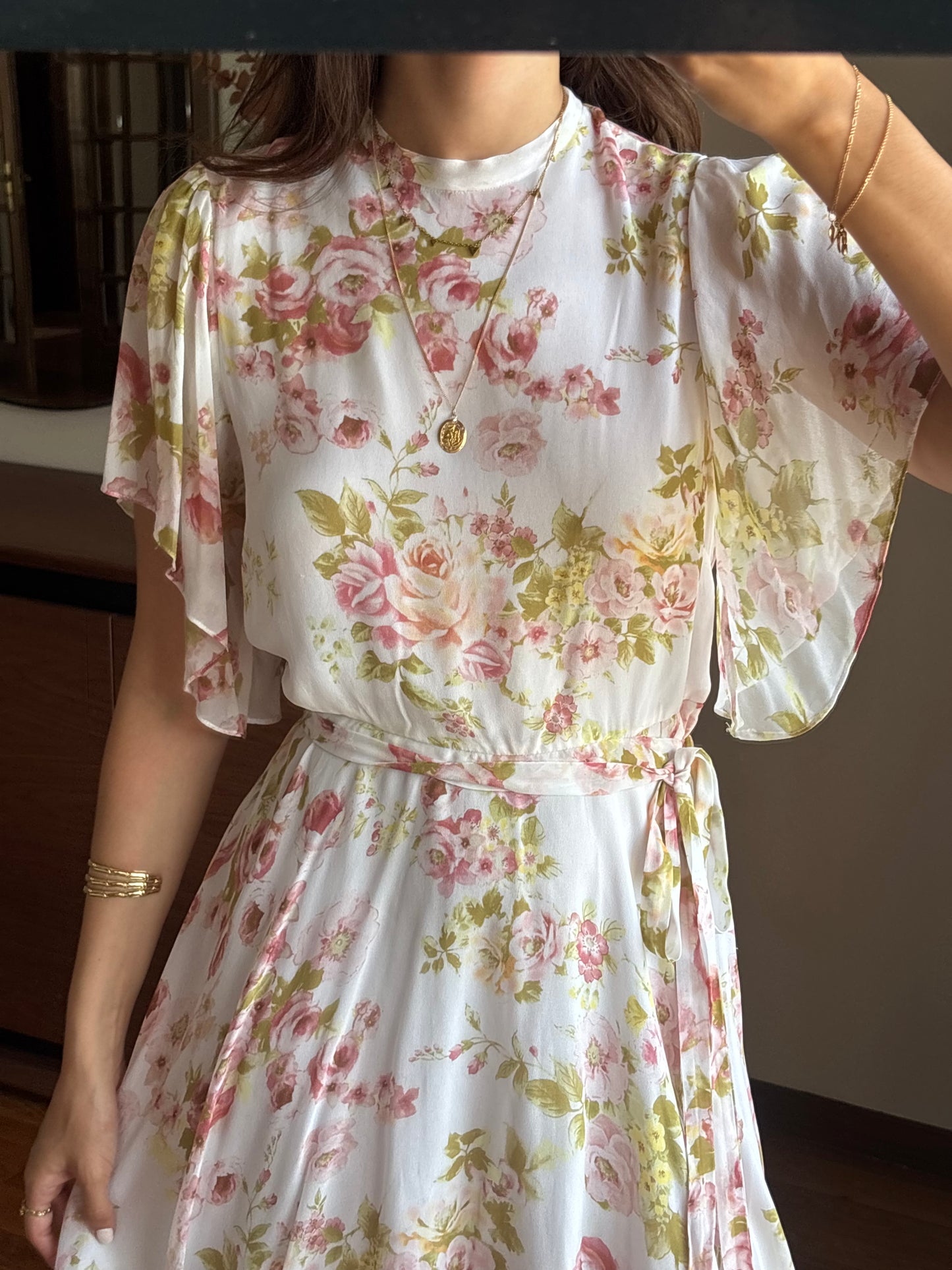 Vestido Floral Costas Abertas