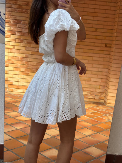 Vestido Branco Bordado em Algodão