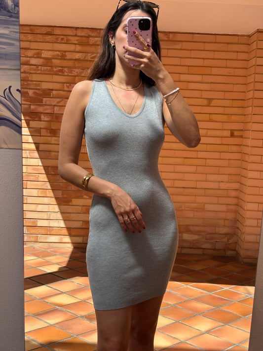 Vestido Canelado Com Costas Abertas